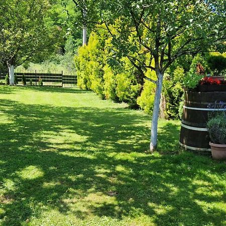 Holiday Home Emir Racic Exterior foto